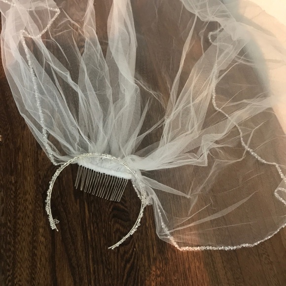 Accessories - Bridal veil with headband and comb